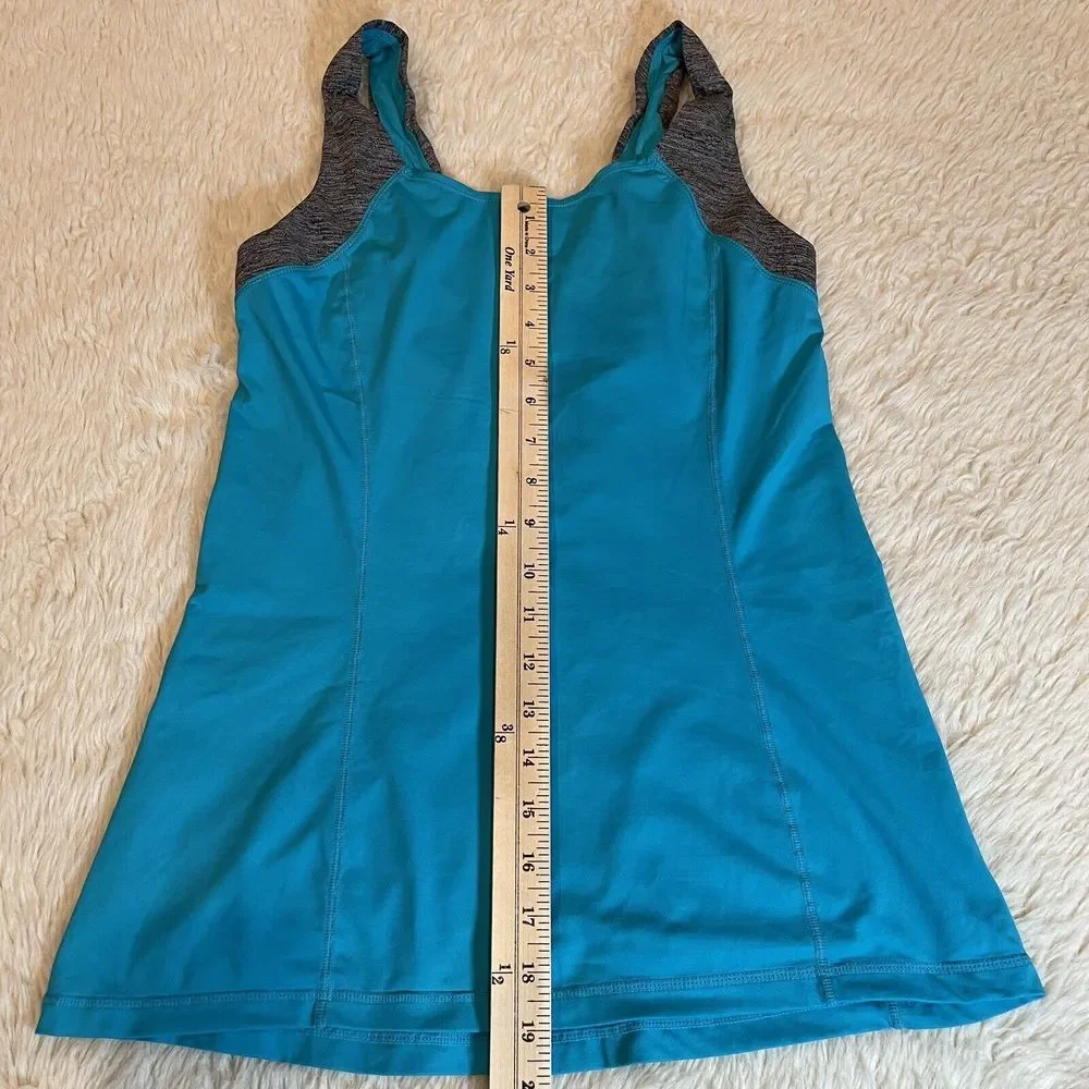 Lululemon Tank Top Athletic Gym Workout Women's‎ Size 6 Surge Spirit Teal Blue